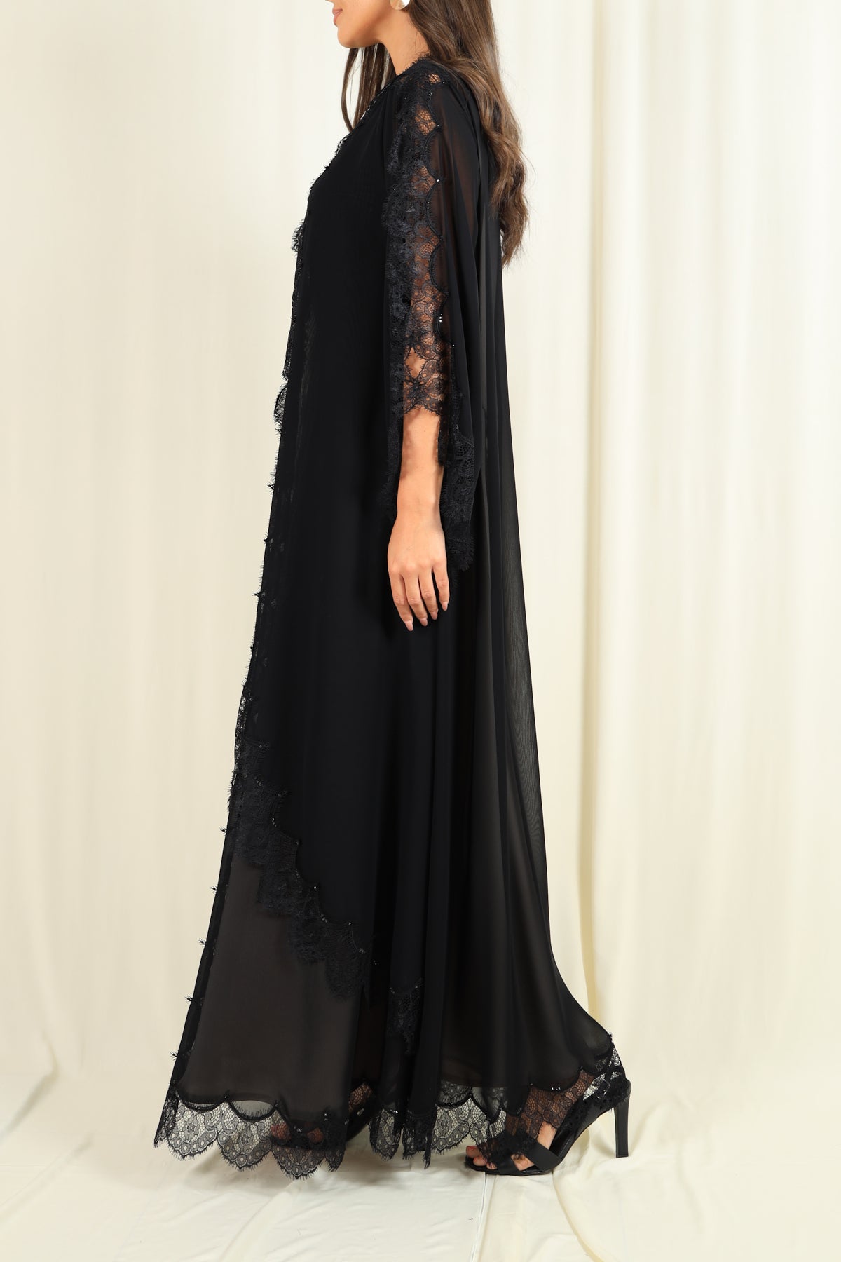 7769 - Geelato Abaya