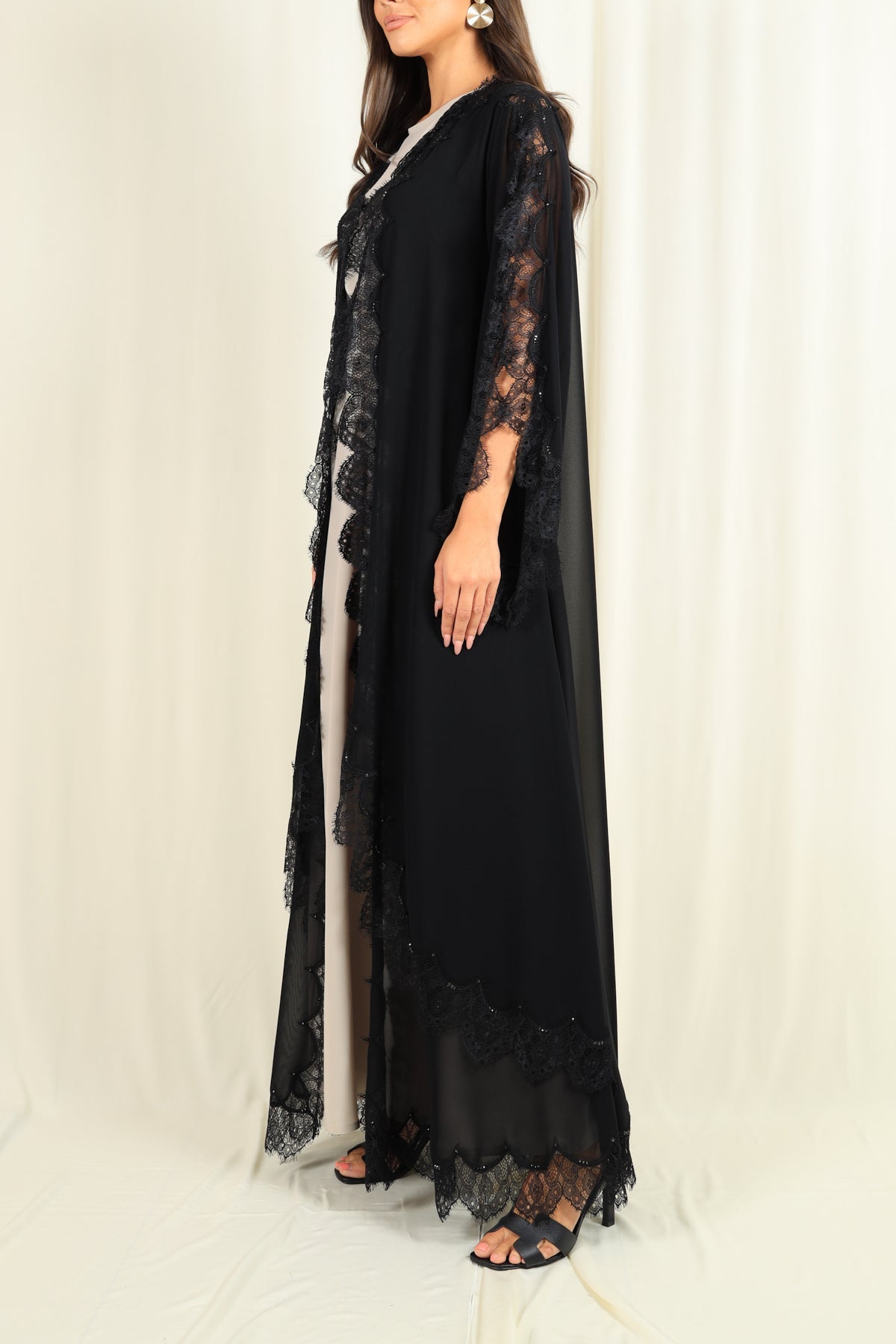 7769 - Geelato Abaya