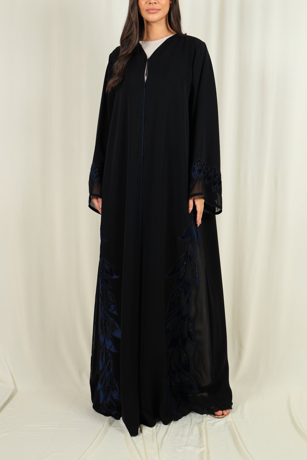 7905 - Geelato Abaya