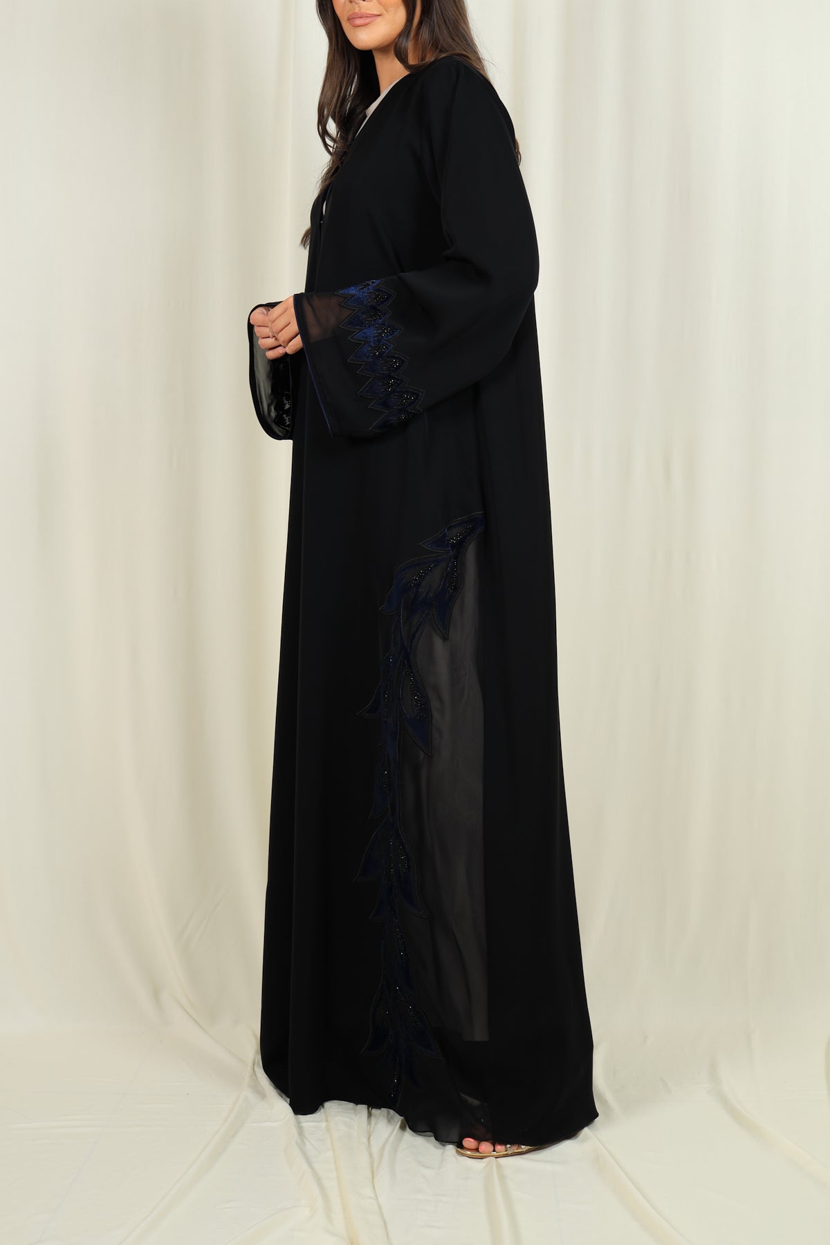 7905 - Geelato Abaya