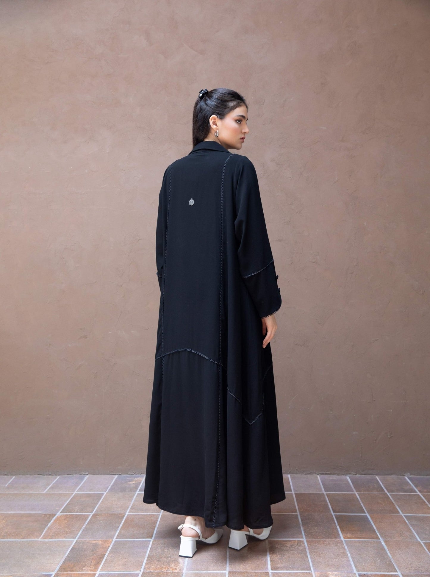 Dantail Abaya - Geelato Abaya