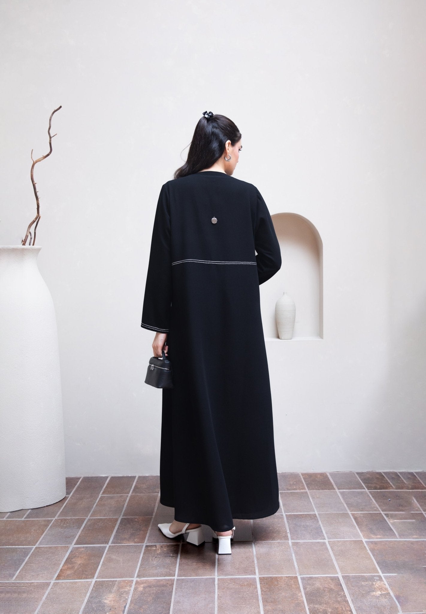 White Stitched Pocket Abaya - Geelato Abaya