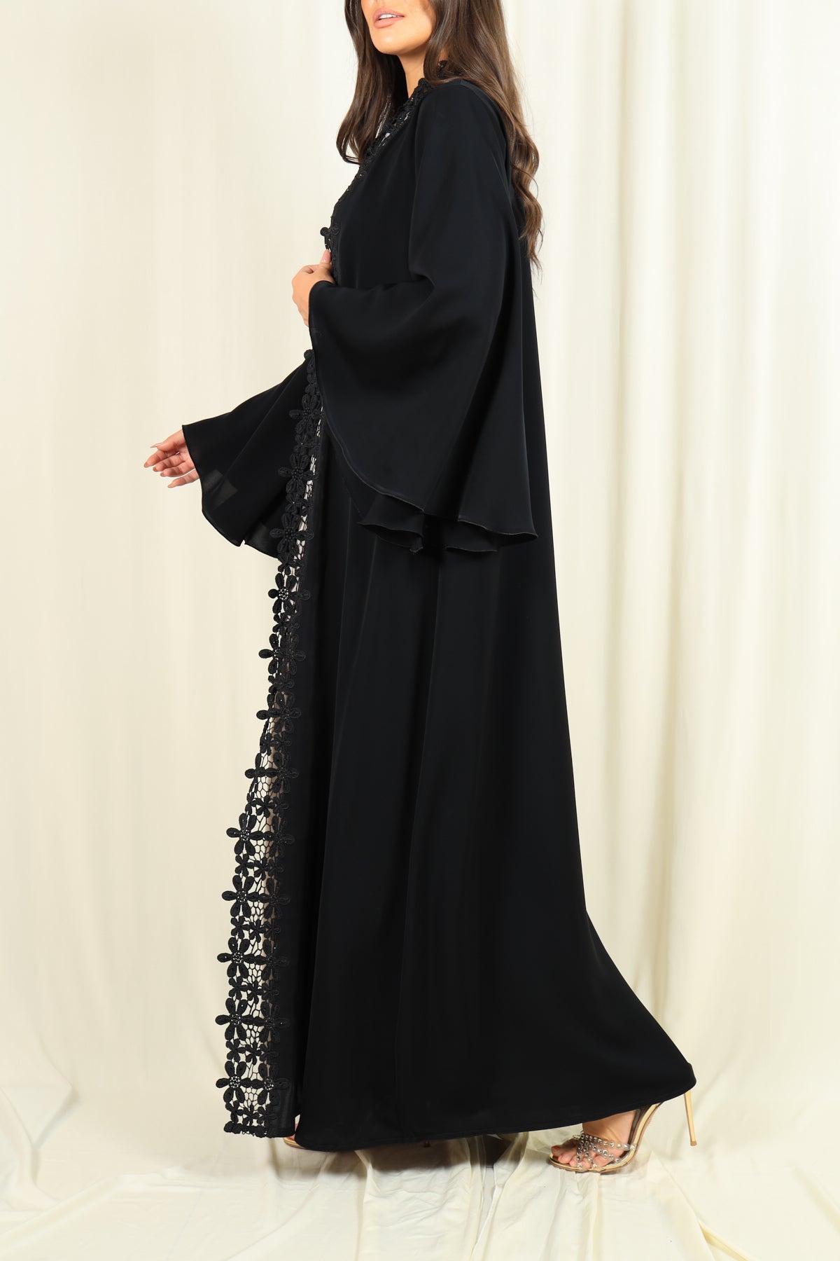 8123 - Geelato Abaya