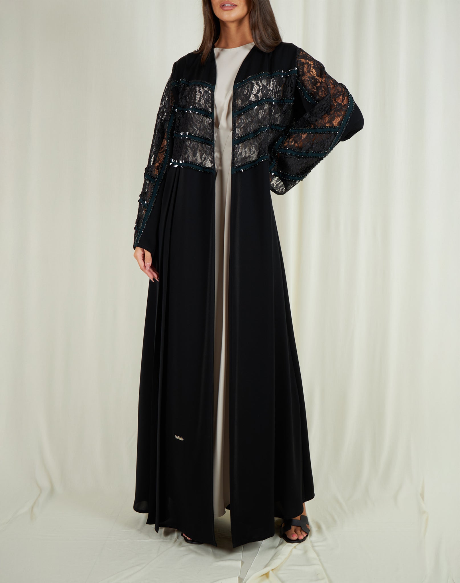 8260 - Geelato Abaya