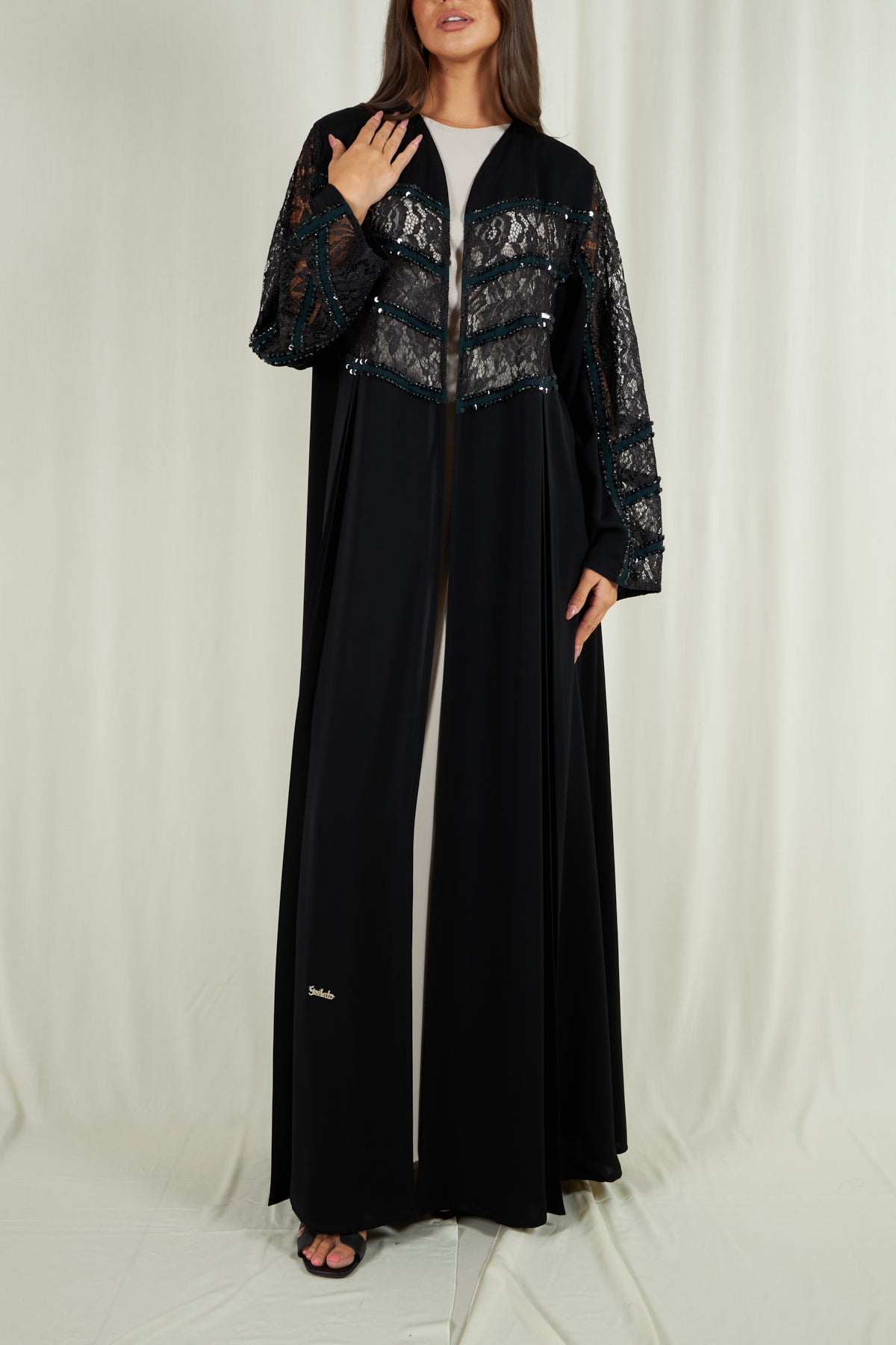 8260 - Geelato Abaya