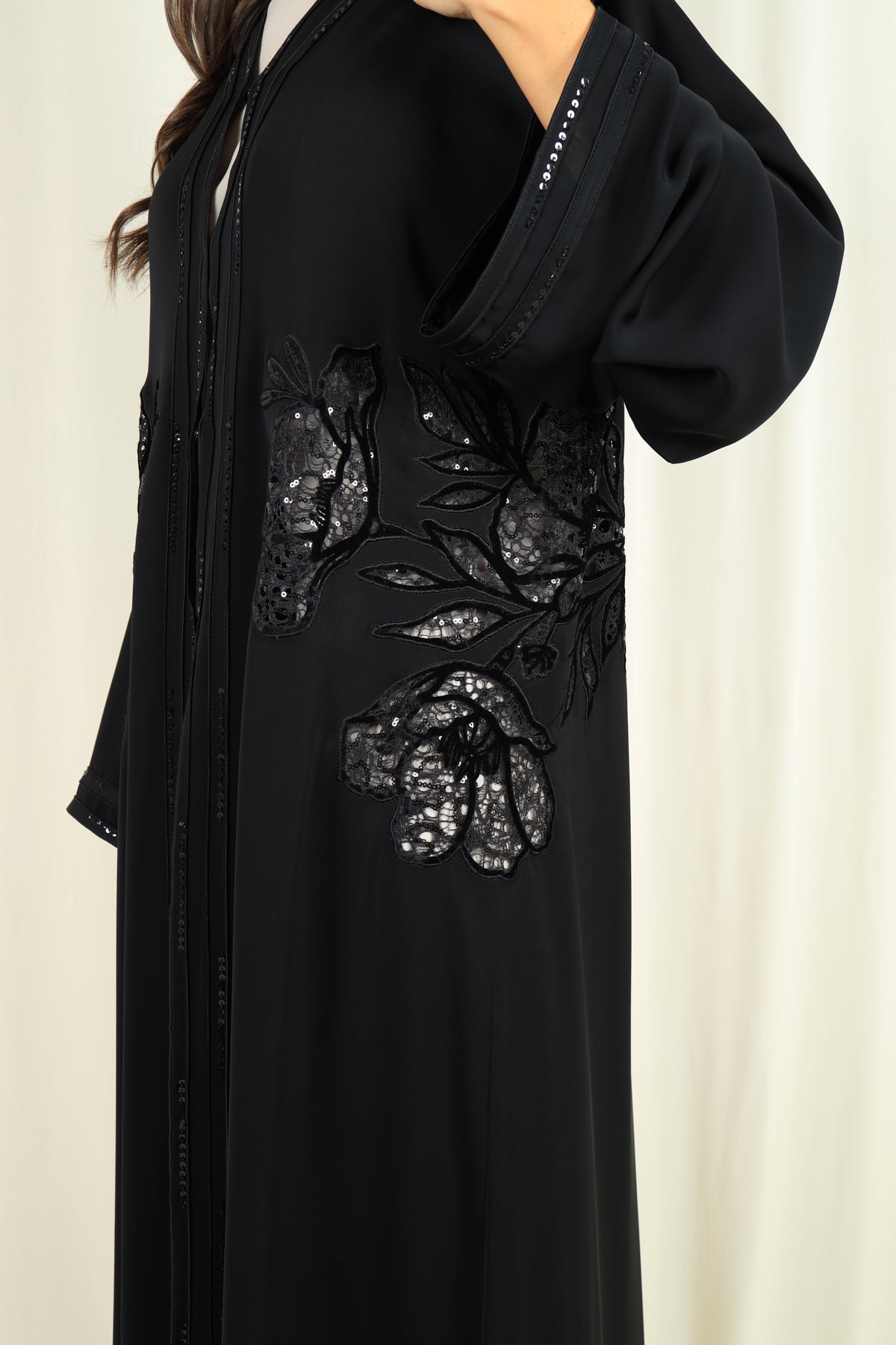 8261 - Geelato Abaya