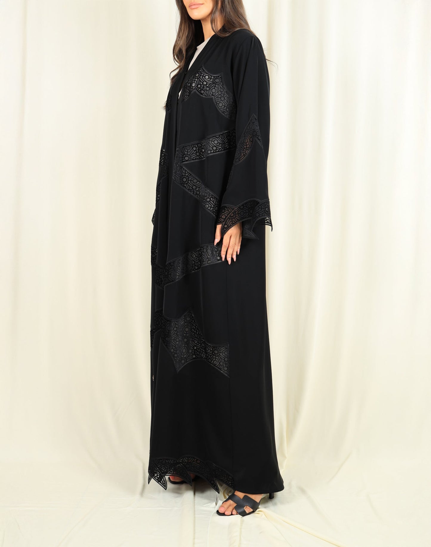 8266 - Geelato Abaya